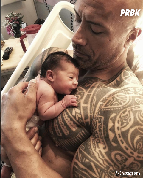 dwayne johnson papa pour la troisième fois - dwayne johnson baby