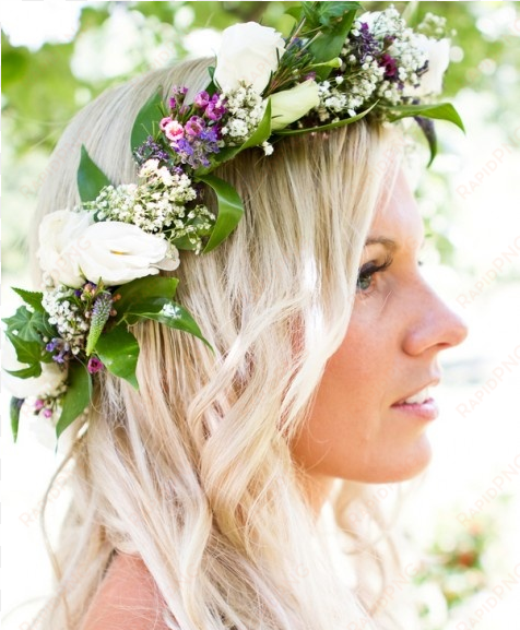 this is also a look that your bridesmaids can adorn - kiaras con flores naturales